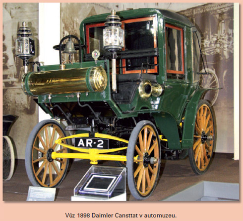 Vůz 1898 Daimler Cansttat v automuzeu.